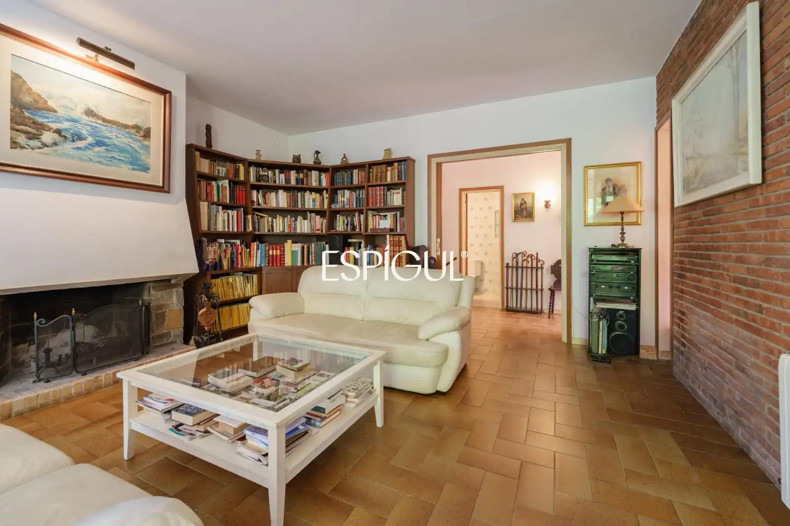 Sala de estar de Casa o chalet en venta en Cerdanyola del Vallès con Calefacción, Terraza y Trastero