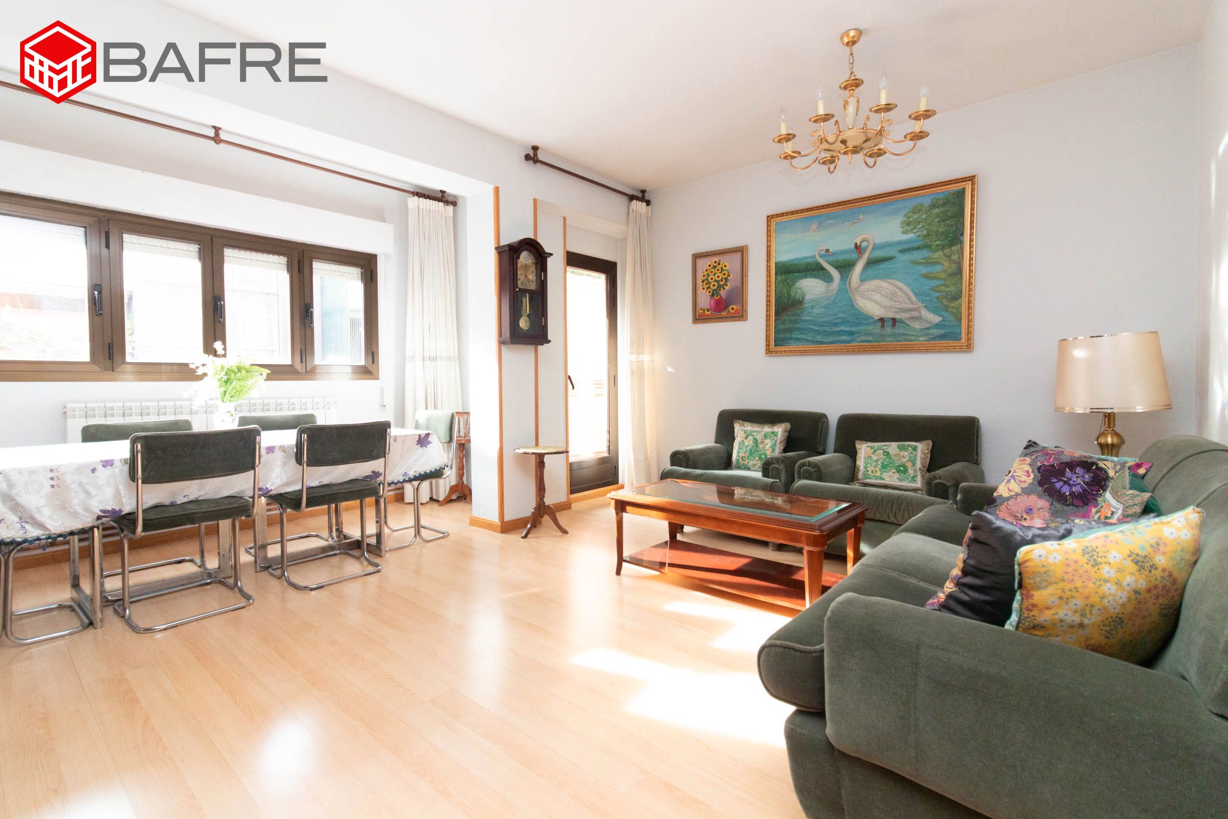 Living room of Flat for sale in  Madrid Capital  with Air Conditioner, Heating and Terrace