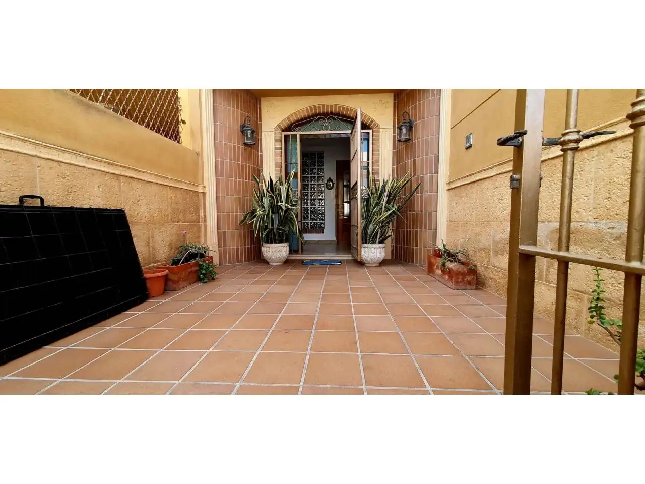 Casa adosada en venta en Roquetas de Mar con Aire acondicionado, Calefacción y Jardín privado
