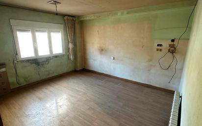 Living room of Flat for sale in  Zaragoza Capital  with Heating, Oven and Washing machine