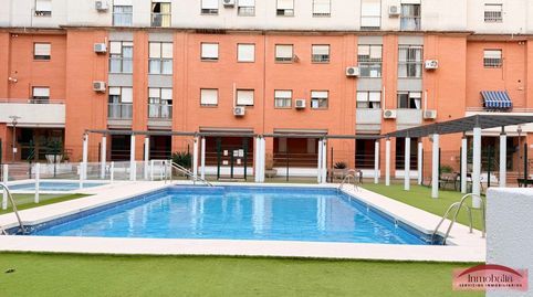 Foto 2 von Wohnung zur Miete in Calle Doctor Madrazo Osuna, Colores - Entreparques, Sevilla Capital