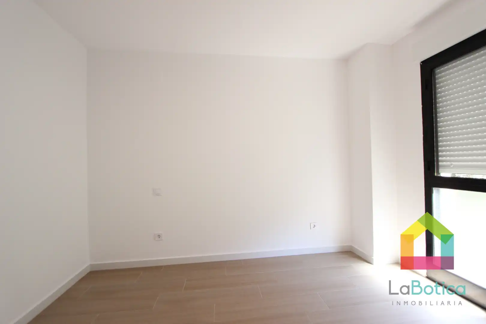 Bedroom of Flat for sale in Toledo  with Air Conditioner and Heating