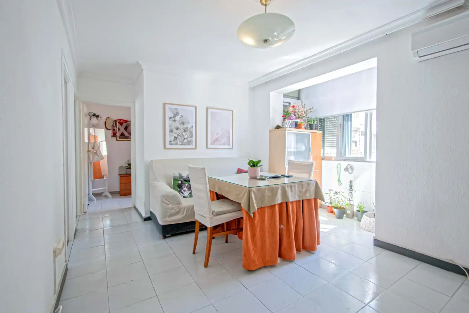Dining room of Flat for sale in Sevilla  with Furnished