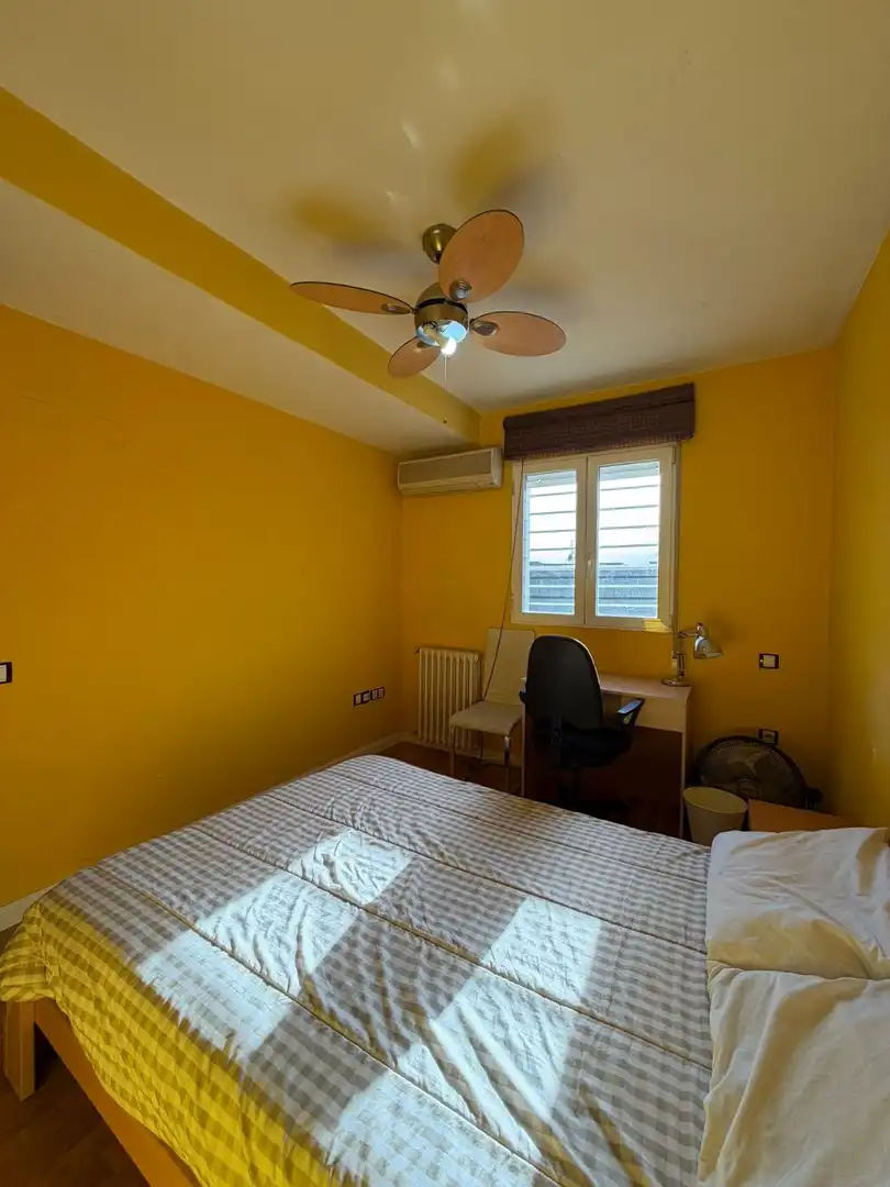 Bedroom of Attic for rent in Madrid  with Air Conditioner, Heating and Furnished