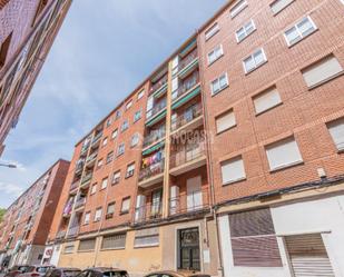 Exterior view of Flat for sale in Salamanca Capital  with Balcony