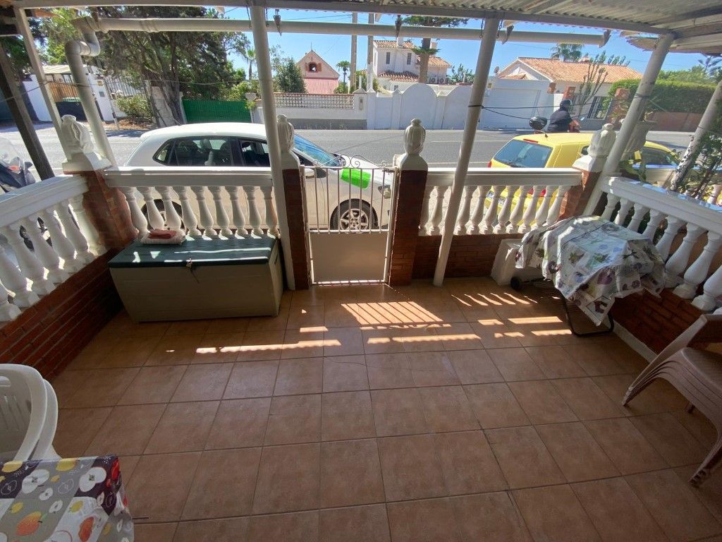 Exterior view of House or chalet for sale in Vélez-Málaga  with Air Conditioner