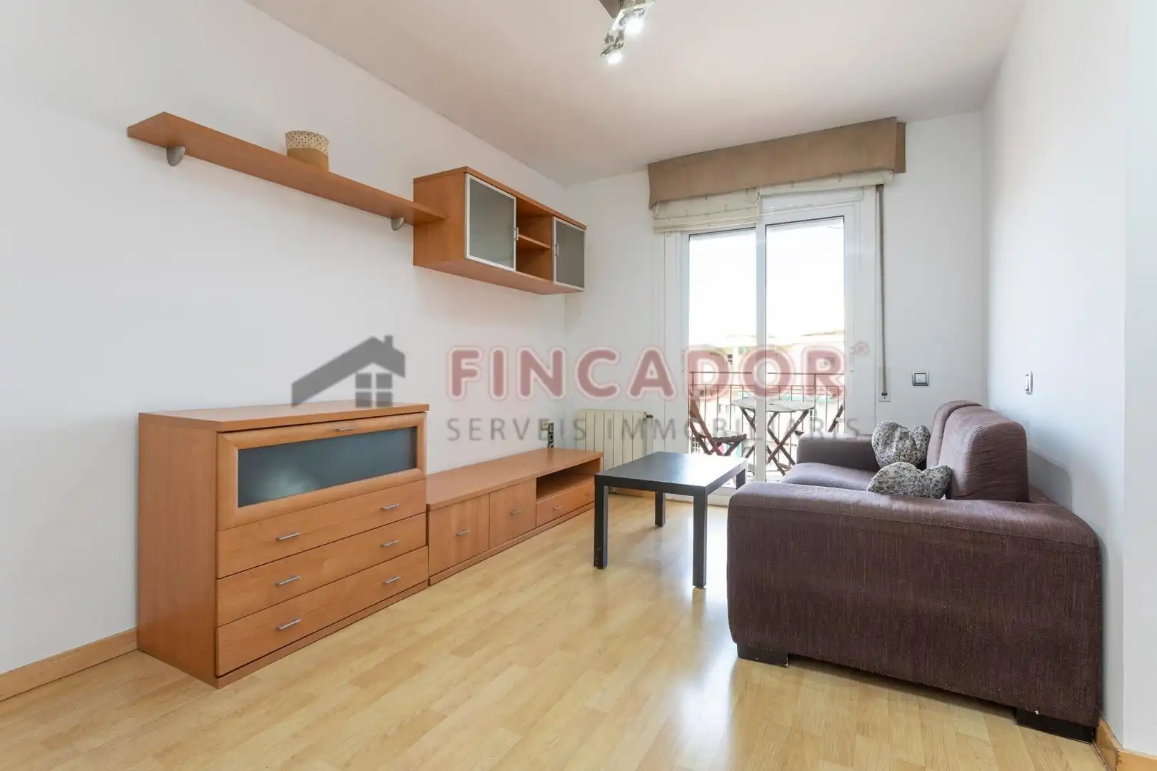 Living room of Flat for sale in Sant Adrià de Besòs  with Heating, Parquet flooring and Balcony