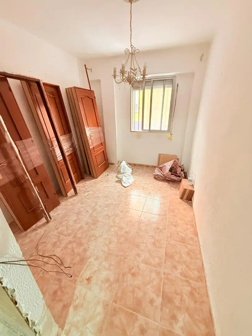 Piso en venta en Calle Pintor Navarro Martín, imagen 4