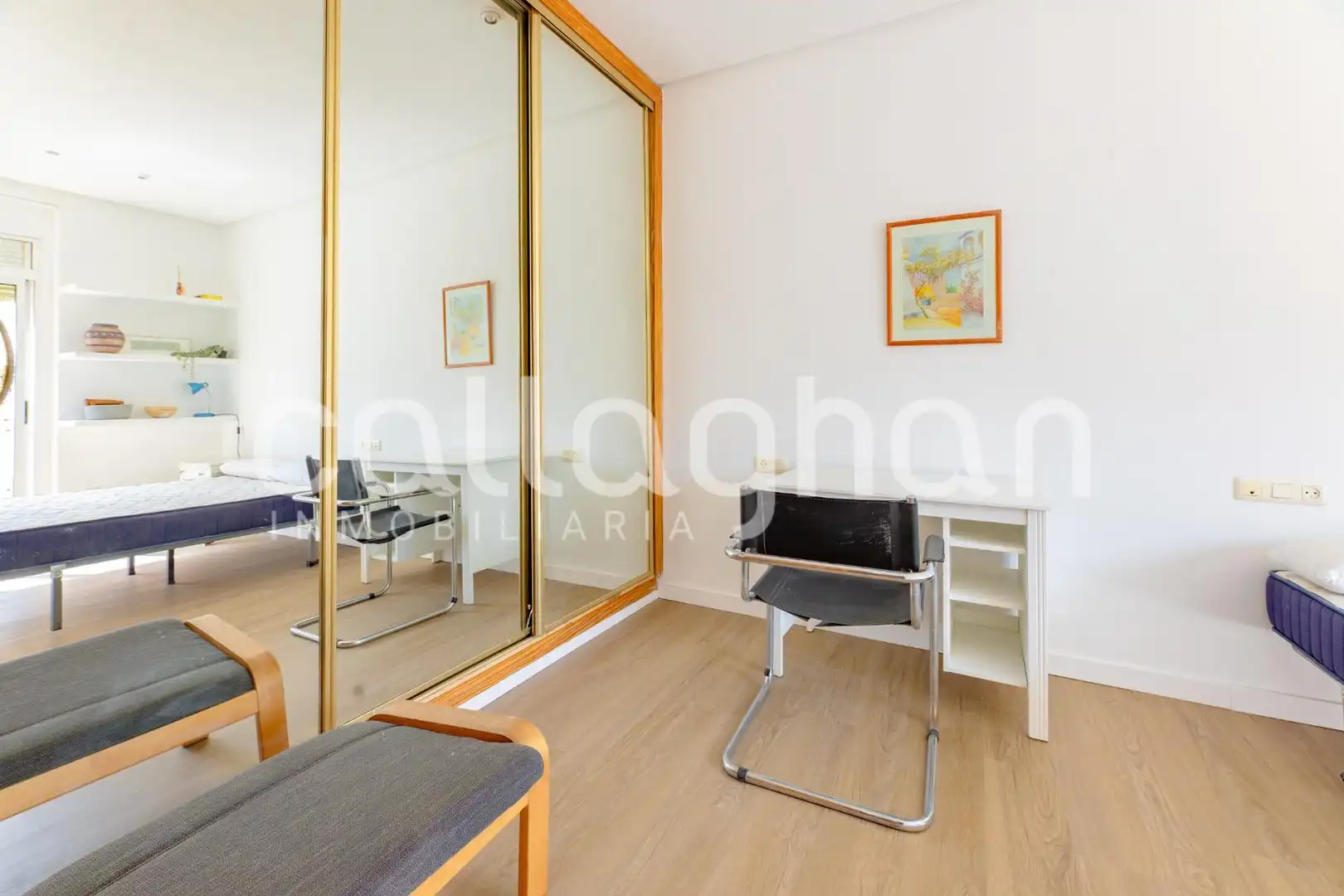 Schlafzimmer von Wohnung zur Miete in Valencia mit Klimaanlage, Abstellraum und Möbliert