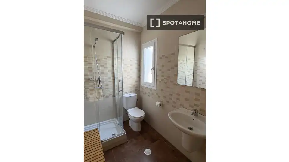 Baño de Apartamento para compartir en El Portil con Aire acondicionado, Calefacción y Terraza