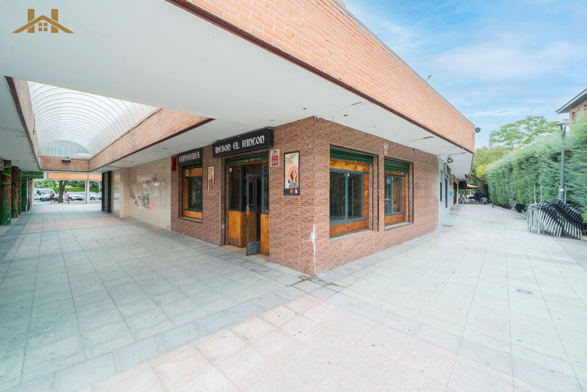 Vista exterior de Local en venta en Móstoles con Aire acondicionado y Amueblado