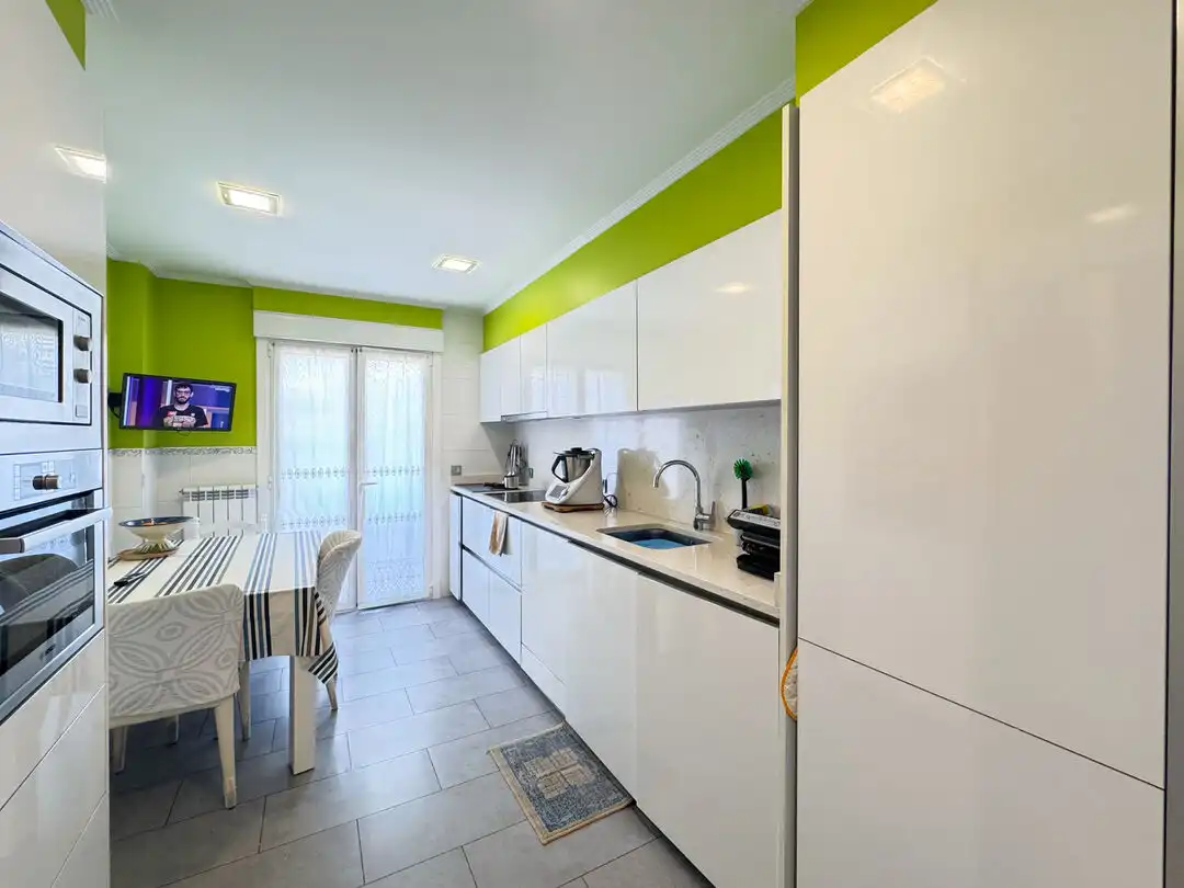 Cocina de Piso en venta en Urretxu con Calefacción, Trastero y Balcón