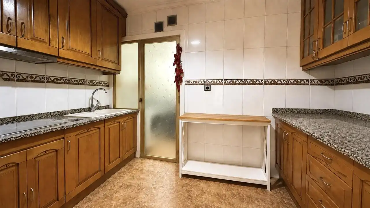 Piso con ascensor en venta en Colonia Madrid, imagen 5