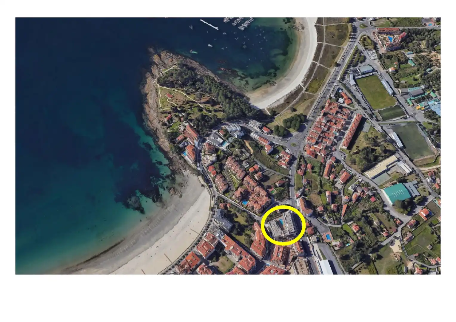 Vista exterior de Apartament en venda en Sanxenxo amb Calefacció, Parquet i Terrassa