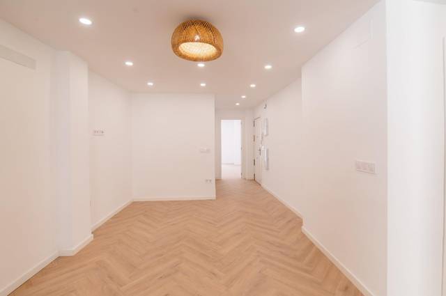 Piso en Venta en Calle INOCENTES en Feria