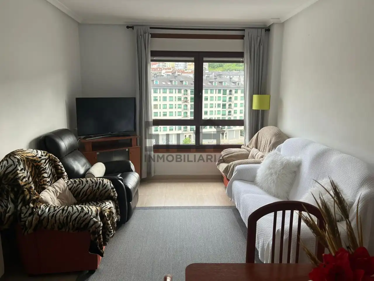 Sala d'estar de Apartament en venda en Barbadás amb Calefacció i Moblat