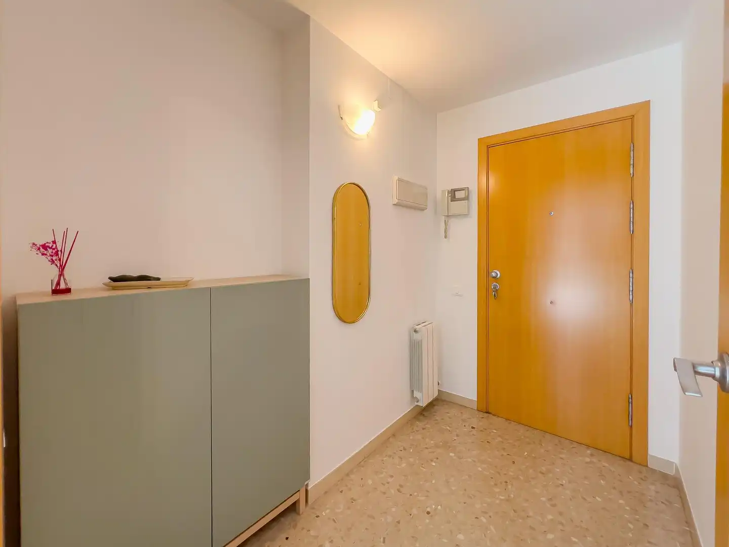Erdgeschoss zum Verkauf in Viladecans mit Heizung, Terrasse und Gemeinschaftspool