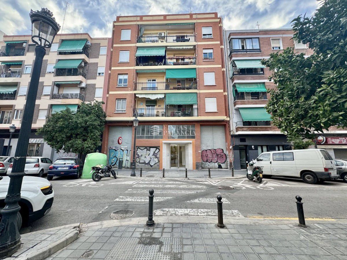 Exterior view of Flat to rent in  Valencia Capital  with Balcony
