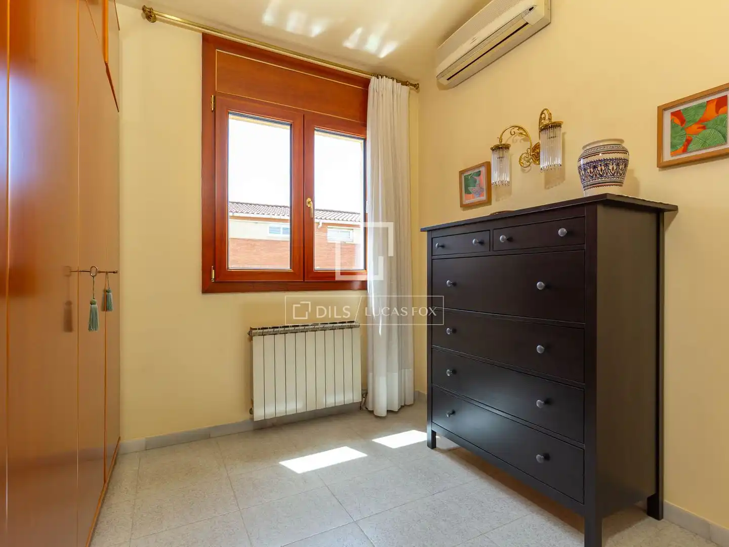 Habitación de Casa o chalet en venta en Sant Just Desvern con Aire acondicionado, Calefacción y Jardín privado