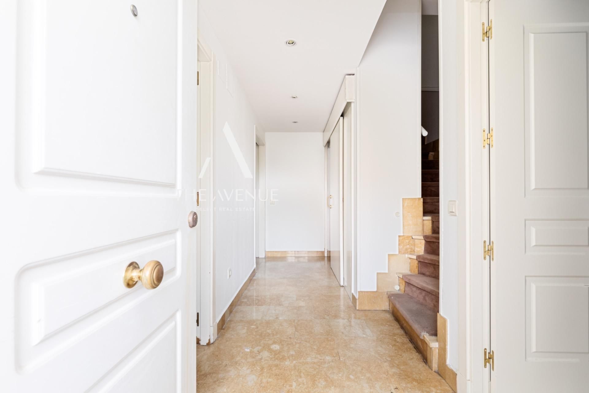 Single-family semi-detached for sale in La Moraleja  with Air Conditioner, Heating and Private garden