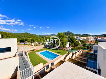 Casa amb piscina en venda a Naquera