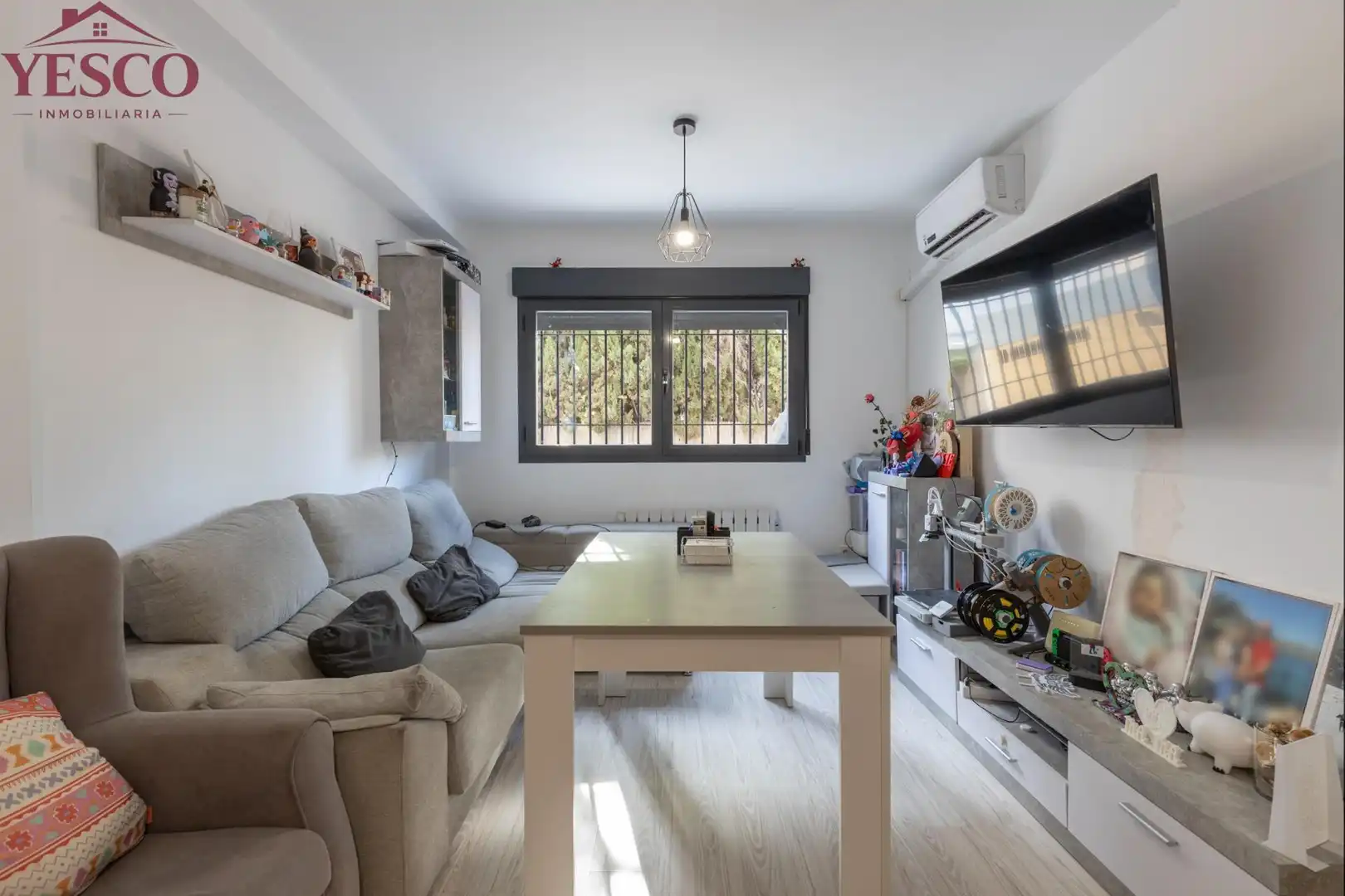 Wohnzimmer von Wohnung zum Verkauf in Churriana de la Vega mit Klimaanlage