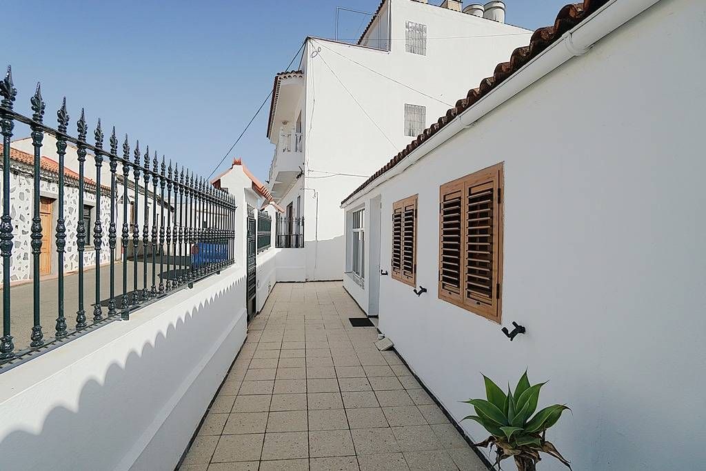 Exterior view of House or chalet for sale in Valleseco  with Heating, Terrace and Storage room