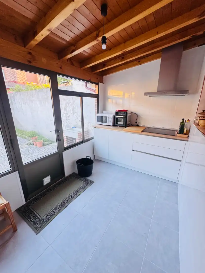 Cocina de Casa adosada en venta en Laguna de Duero con Calefacción, Jardín privado y Parquet