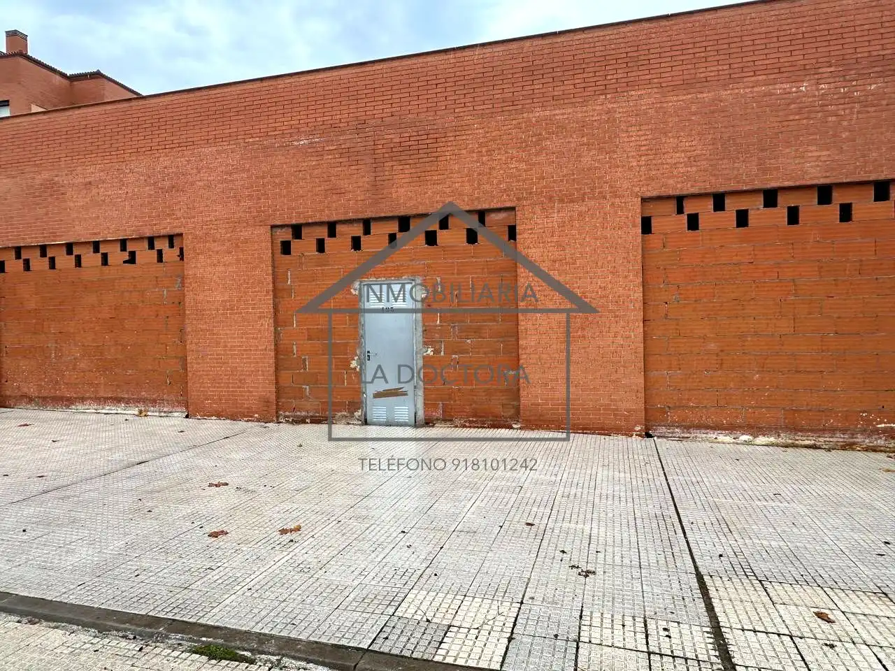 Vista exterior de Oficina de alquiler en Navalcarnero