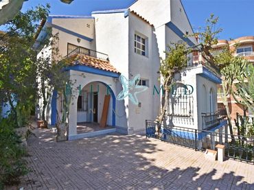 Xalet amb jardí en venda a Avenida Avenida Maro Santo