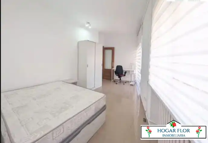 Bedroom of Flat for sale in Salamanca  with Heating and Balcony