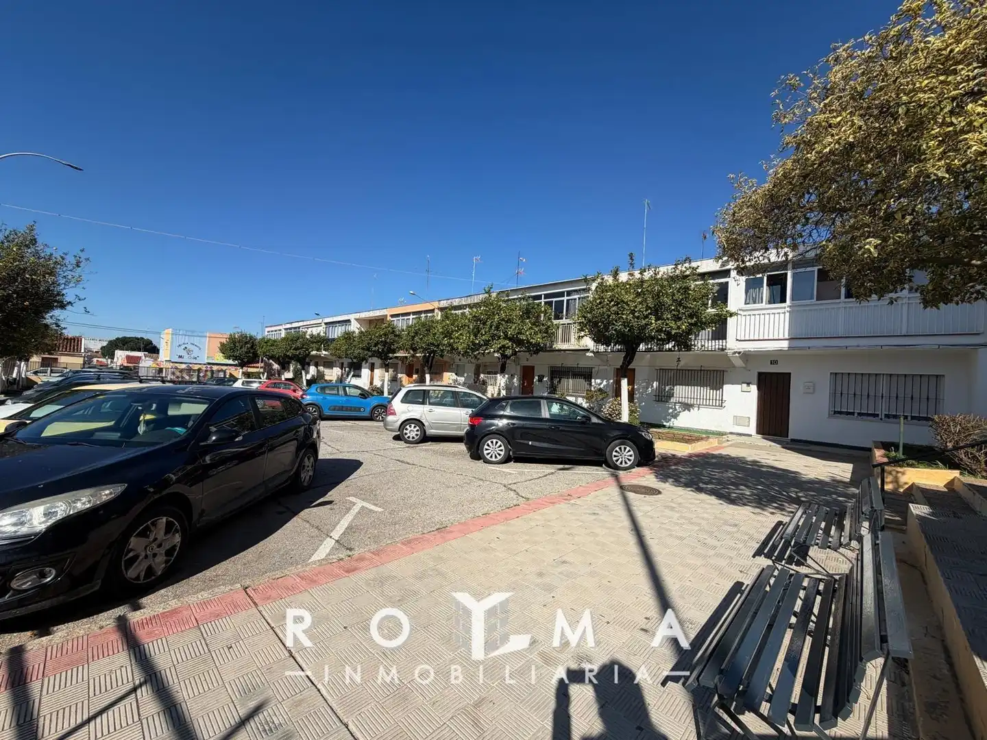 Vista exterior de Dúplex en venta en Dos Hermanas