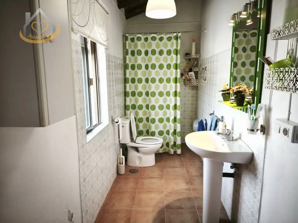 Bany de Casa o xalet en venda en Sanlúcar de Guadiana amb Jardí privat, Terrassa i Moblat