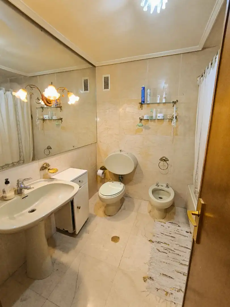 Baño de Piso en venta en Palencia con Calefacción, Parquet y Terraza
