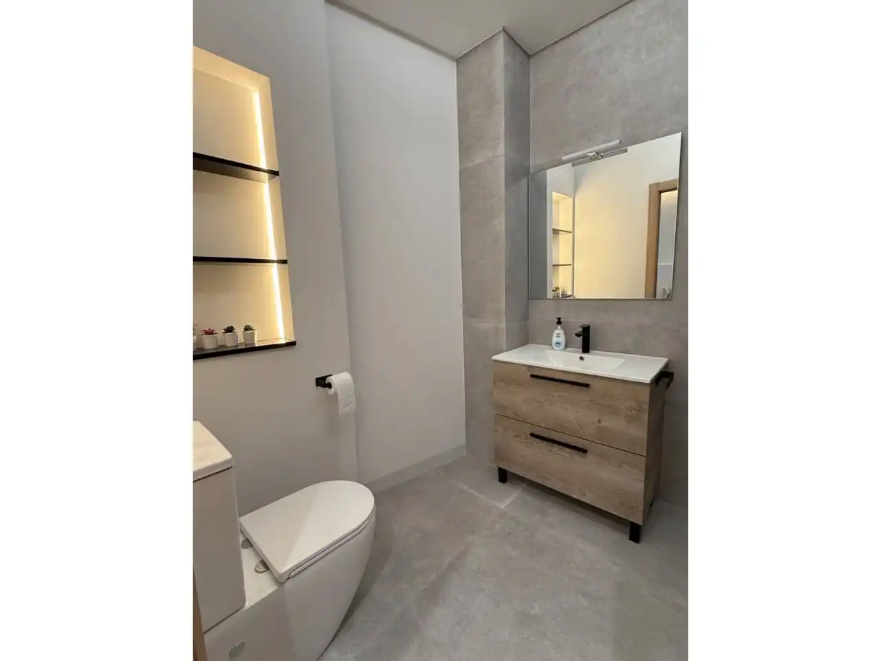 Bany de Loft de lloguer en Elche / Elx amb Aire condicionat i Moblat