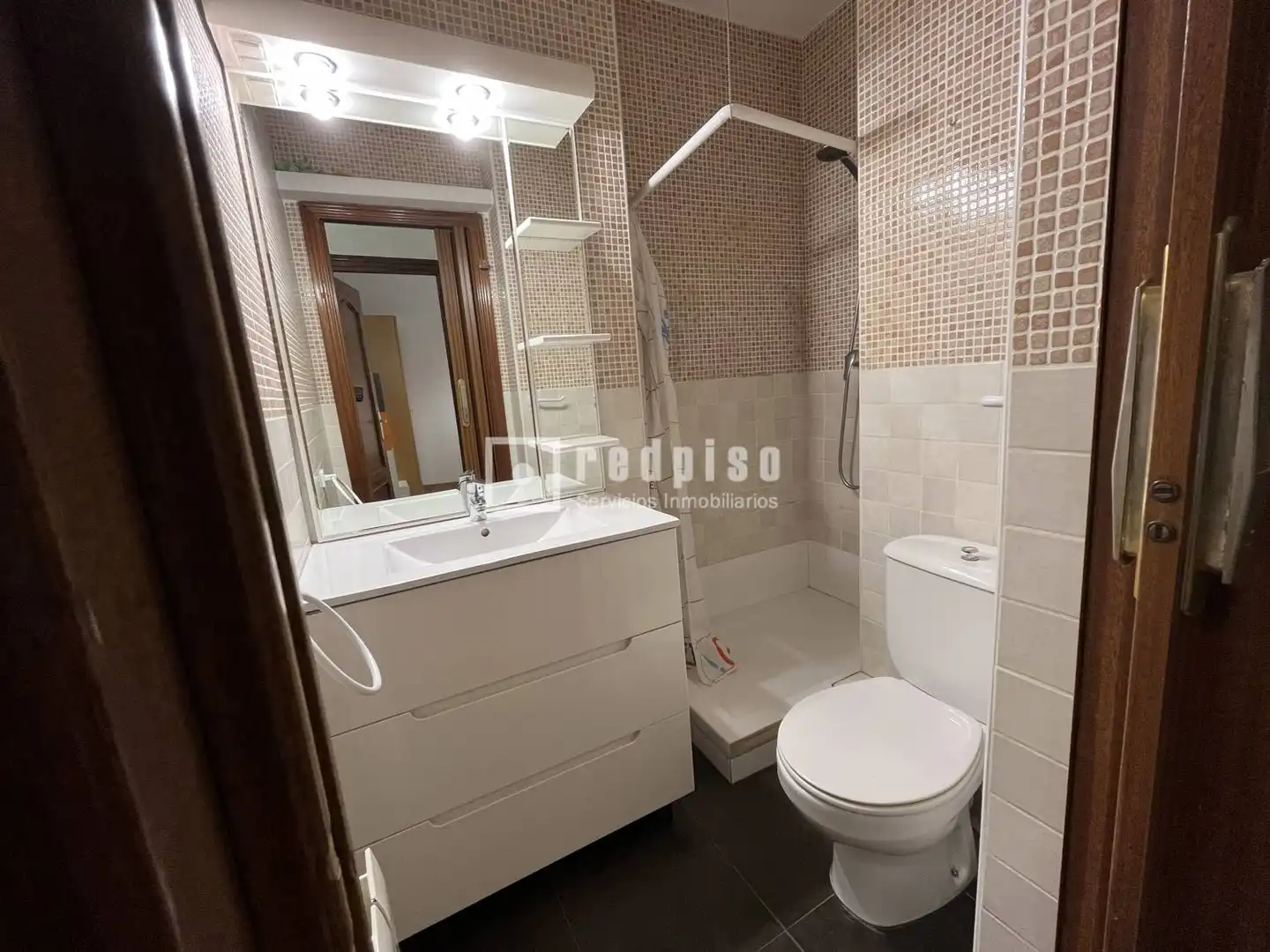 Badezimmer von Wohnung zur Miete in Madrid mit Heizung und Möbliert