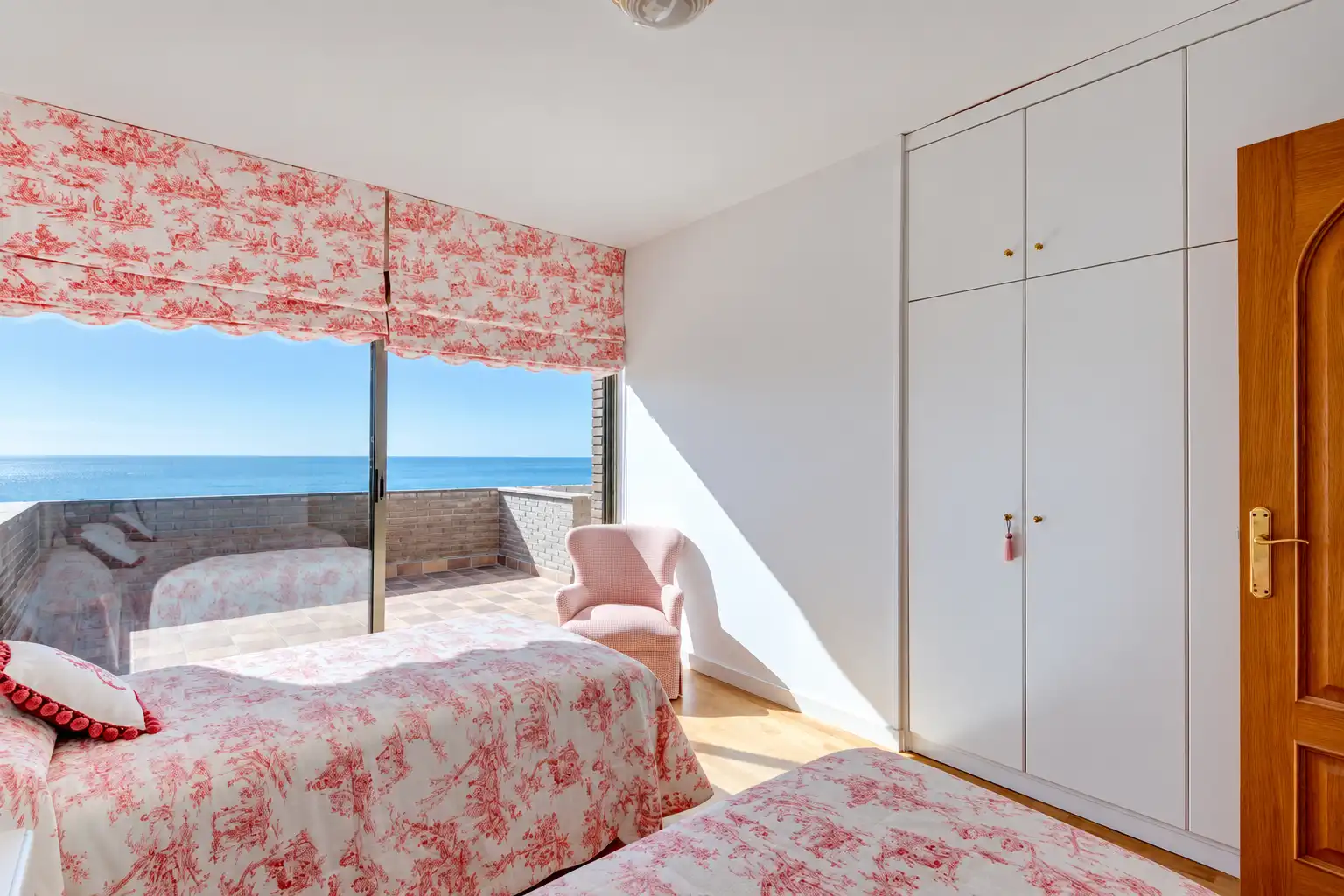 Bedroom of Houses for sale in Sitges  with Air Conditioner, Heating and Private garden