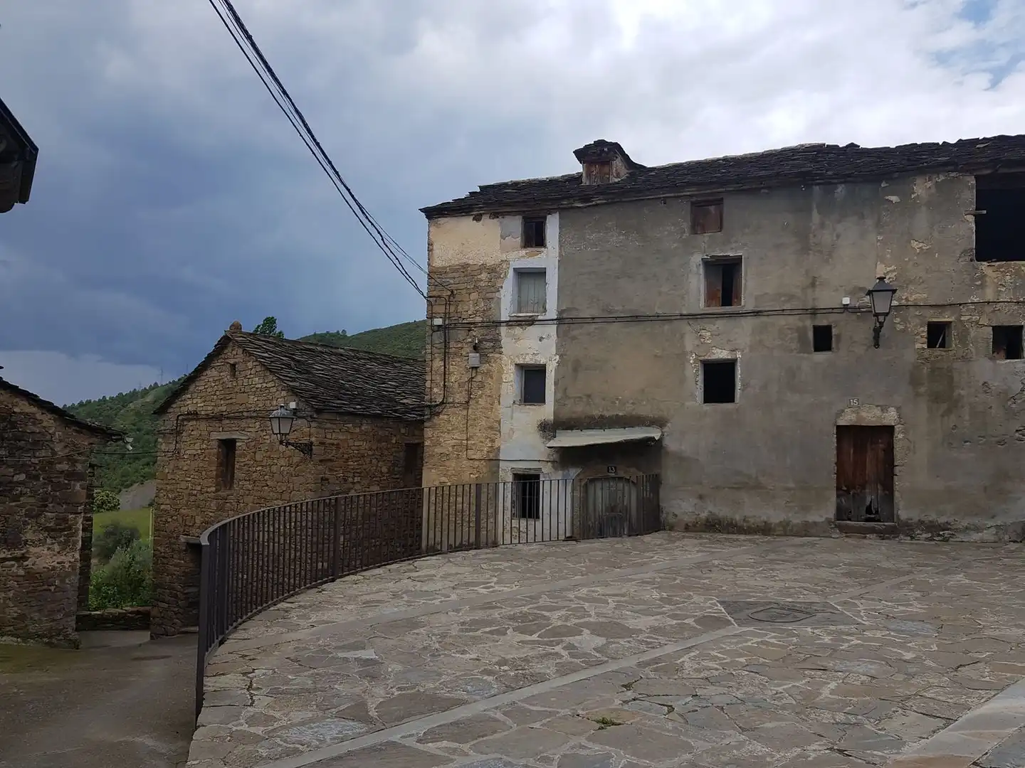 Vista exterior de Casa o chalet en venta en El Pueyo de Araguás con Jardín privado