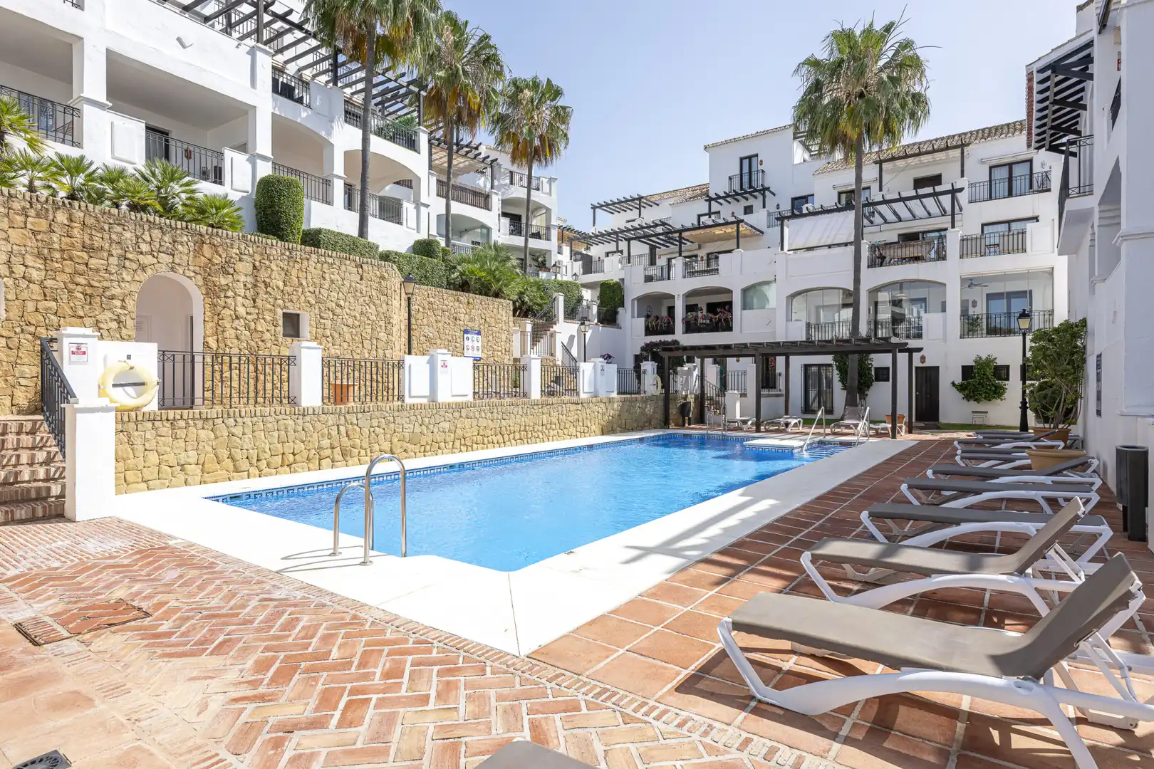 Dúplex de lloguer a Alto de los Monteros