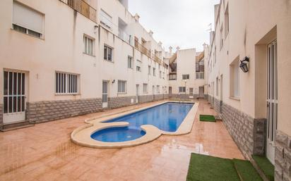 Piscina de Pis en venda en Granja de Rocamora amb Terrassa