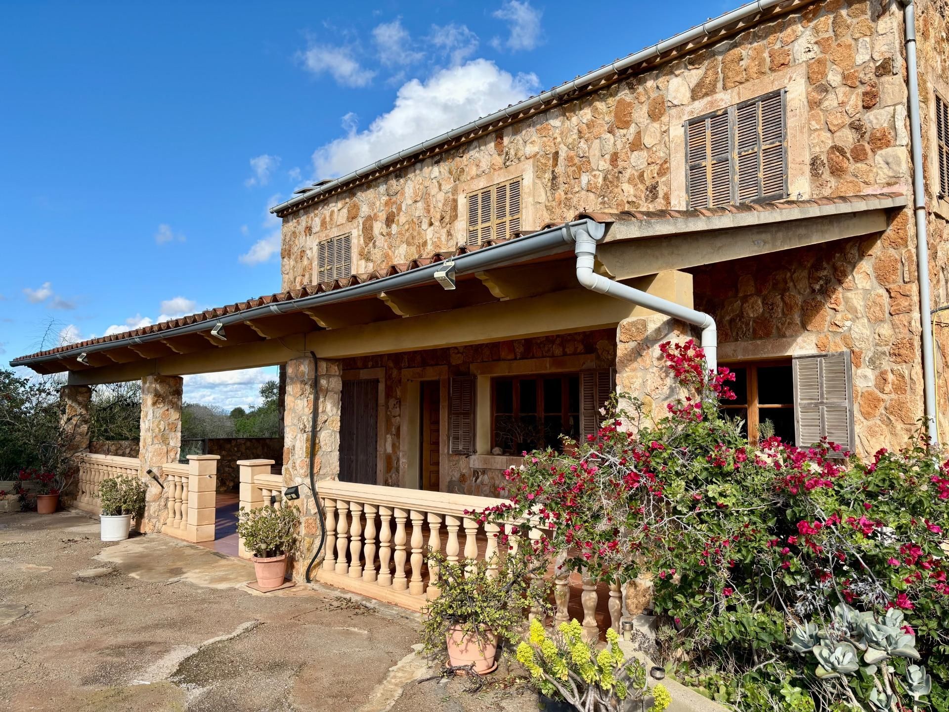 Vista exterior de Finca rústica en venda en Santanyí amb Jardí privat, Terrassa i Traster
