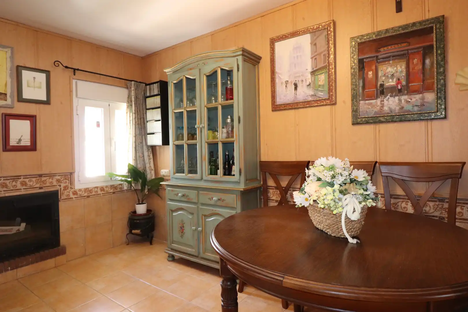 Comedor de Casa adosada en venta en Casares con Terraza, Amueblado y Alarma