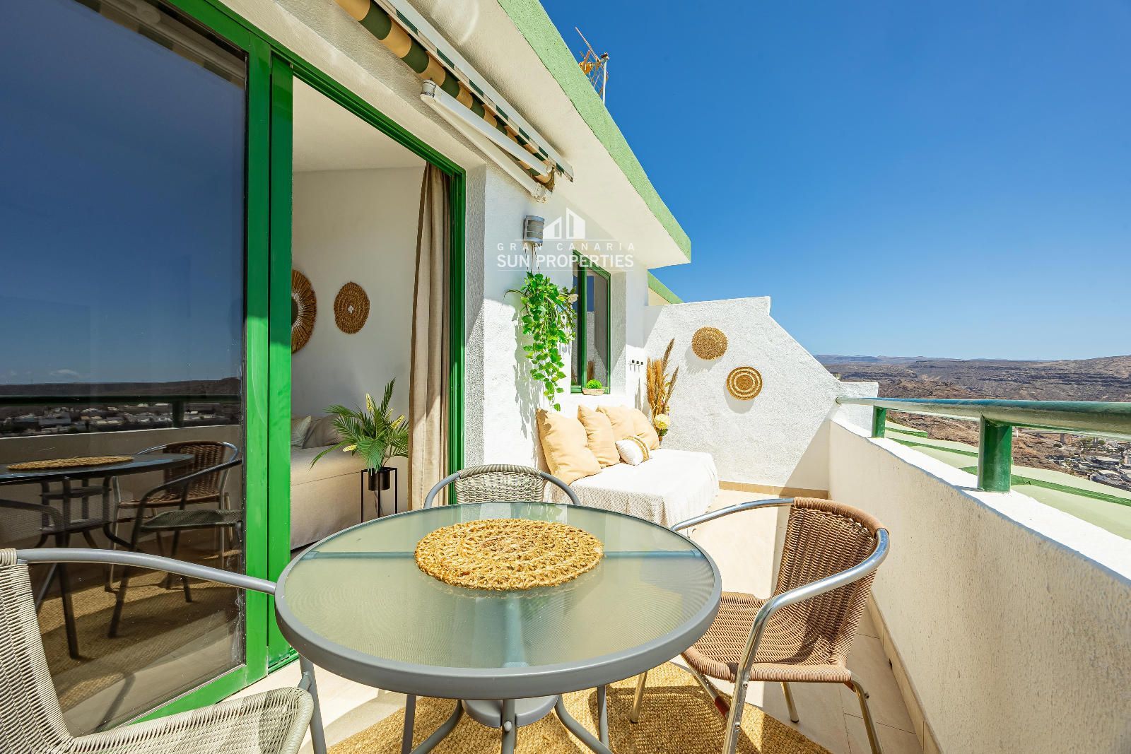 Terraza de Piso de alquiler en Mogán con Terraza, Piscina y Amueblado