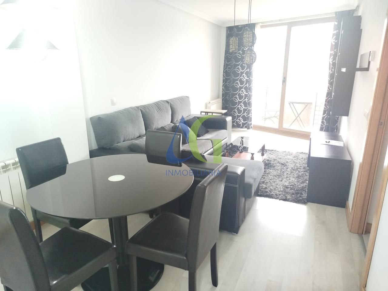 Living room of Flat for sale in Villaquilambre  with Heating, Parquet flooring and Terrace