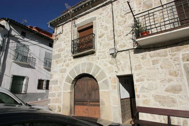 Casa-chalet en Venta en Plaza de la Corredera, 1 en Mombeltrán
