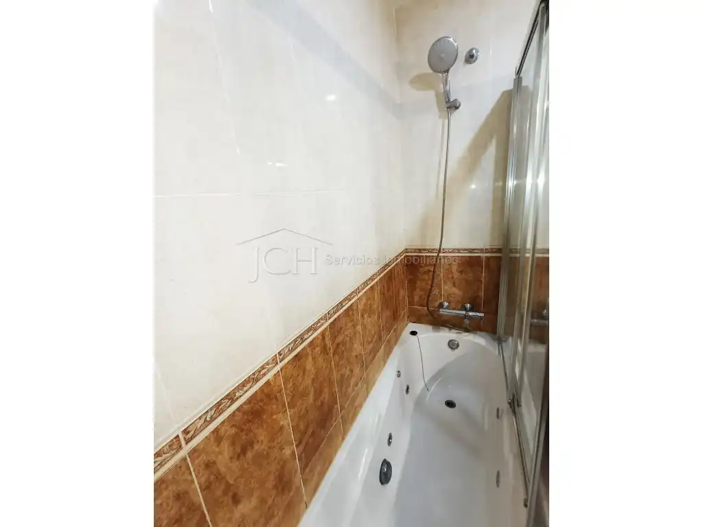 Badezimmer von Wohnungen zum Verkauf in Mijas mit Klimaanlage, Möbliert und Ofen
