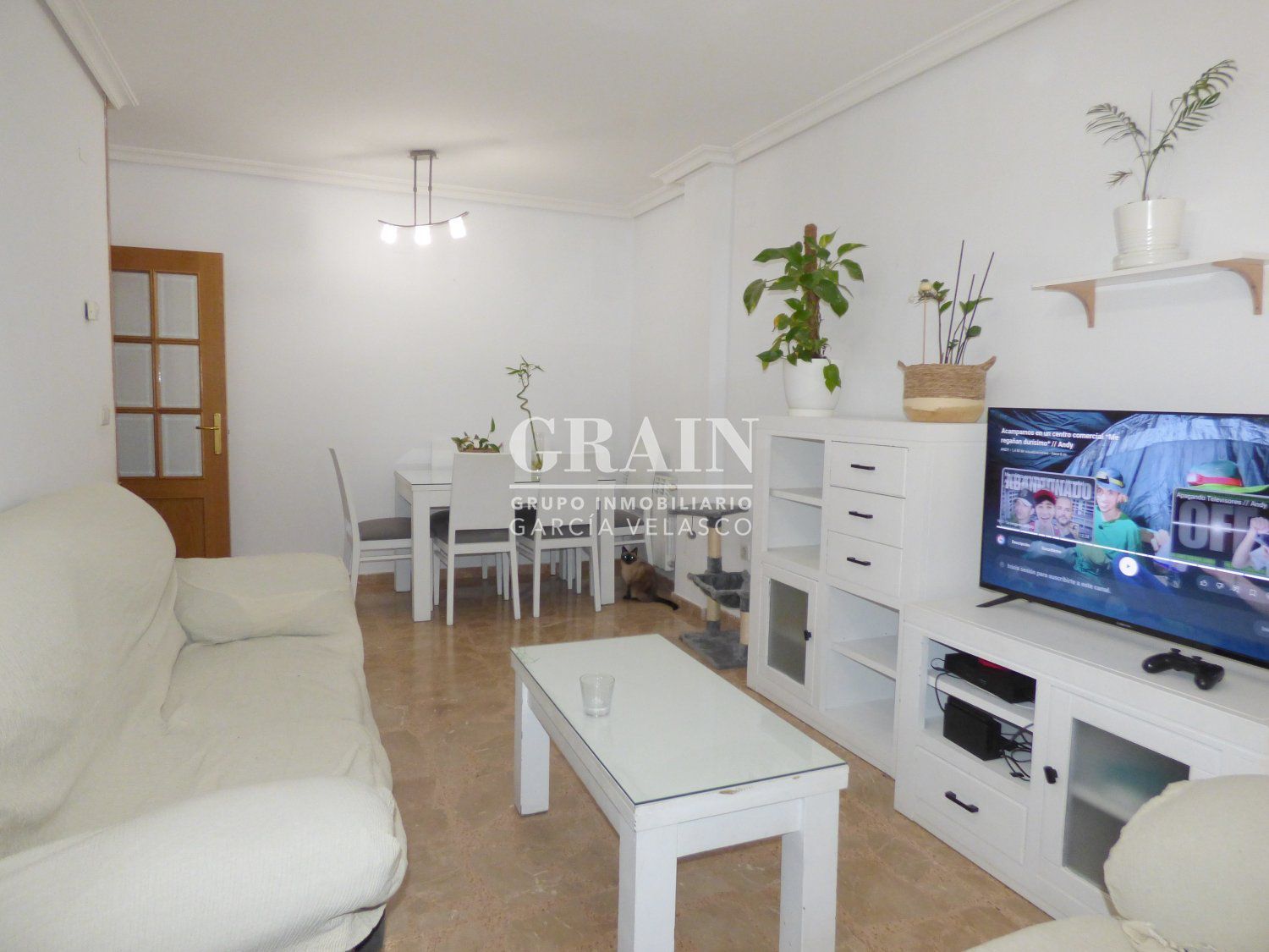 Living room of Flat for sale in  Albacete Capital  with Heating, Storage room and Balcony