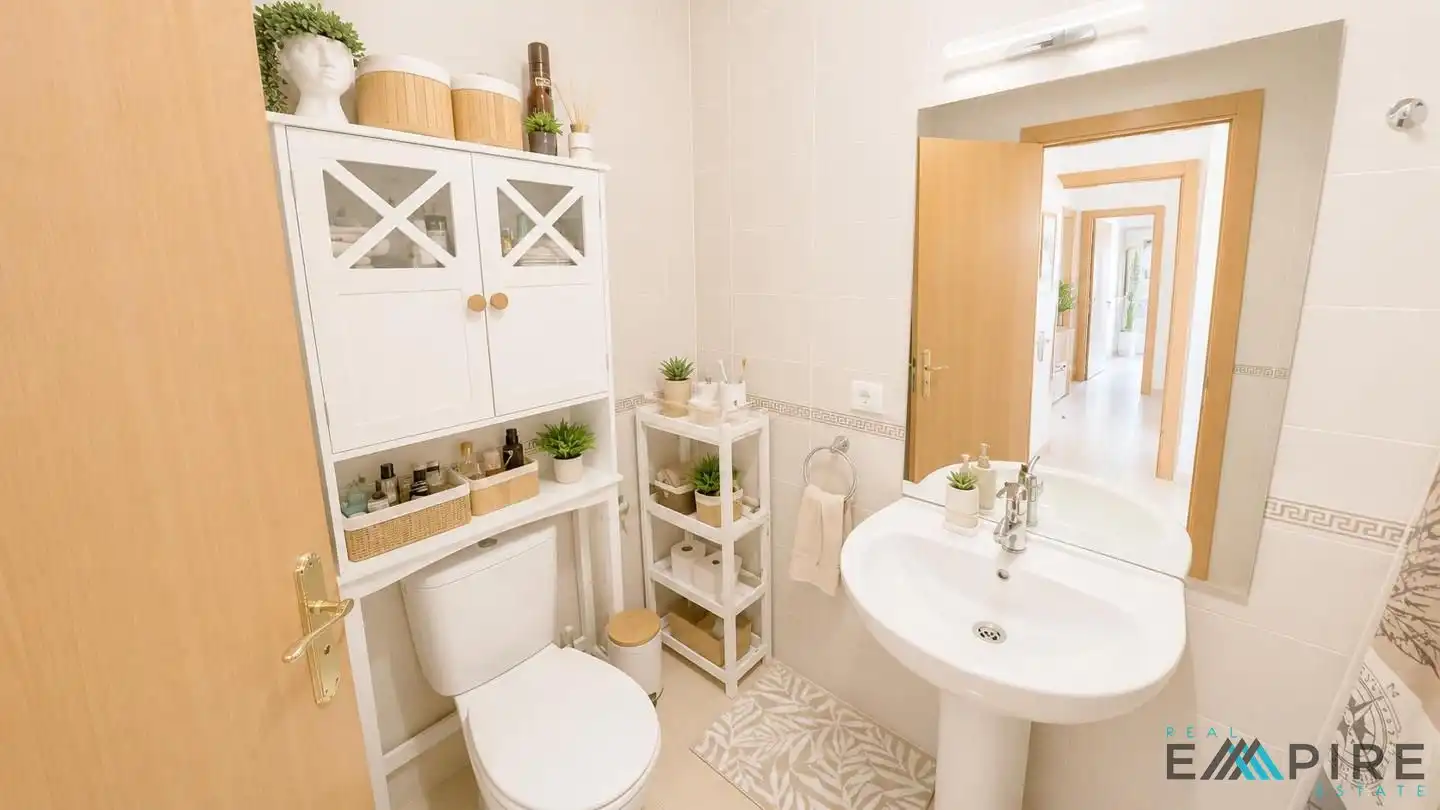 Bathroom of Flat for sale in Illescas  with Air Conditioner, Heating and Private garden