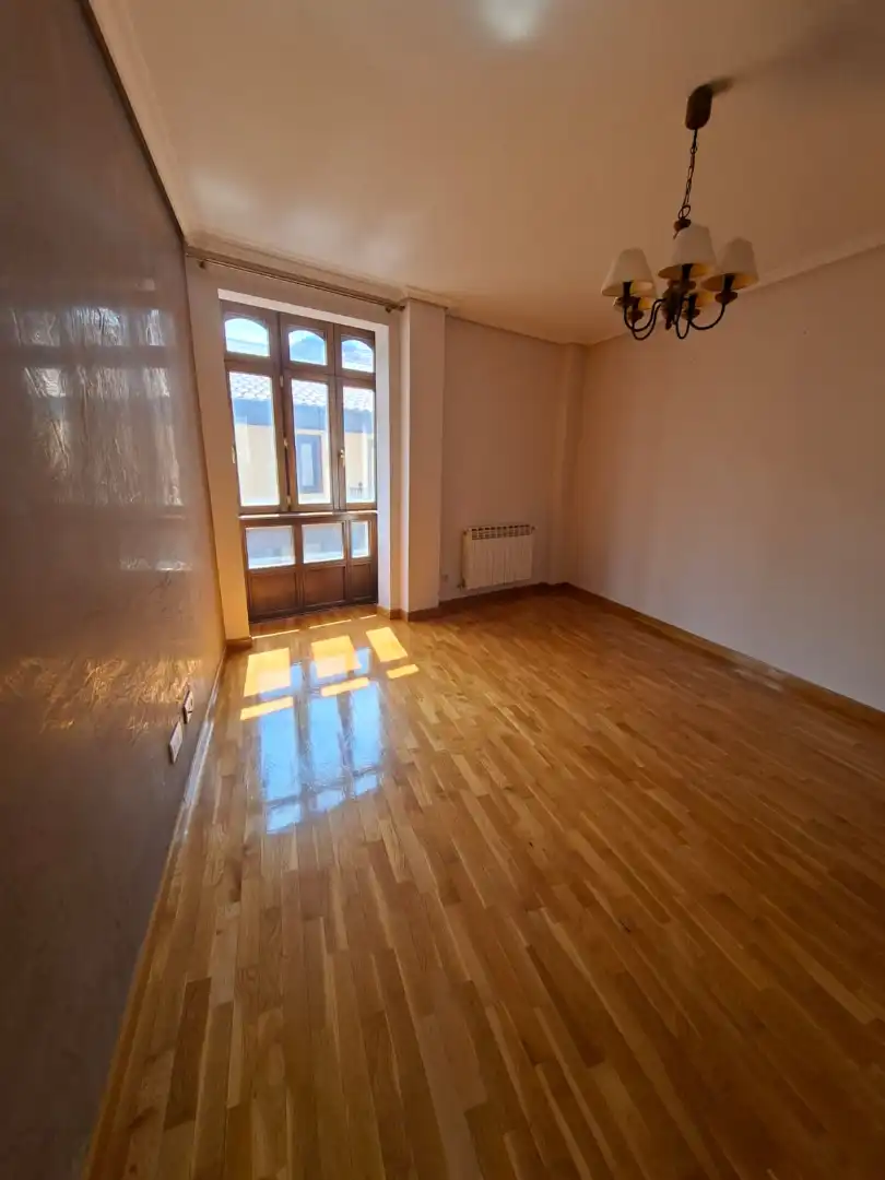Wohnzimmer von Wohnung zum Verkauf in Salvatierra / Agurain mit Parkett und Abstellraum