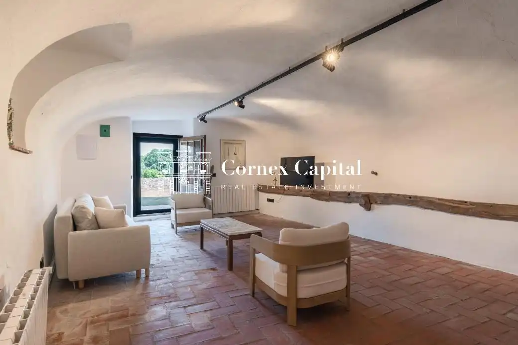 Country house zur Miete in Rupià mit Klimaanlage, Heizung und Privatgarten